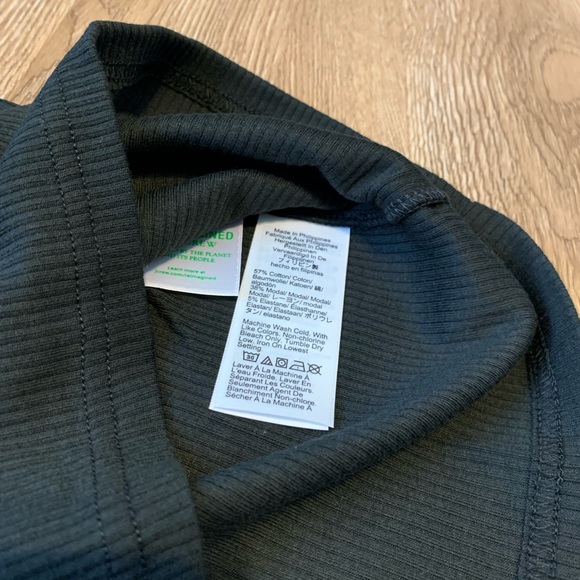 NWT J. Crew One-Shoulder Ruffleneck Top in Vintage Rib - Black - Picture 3 of 4